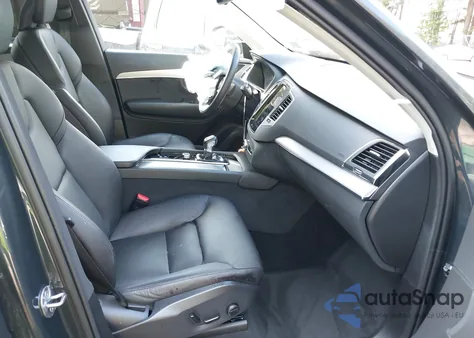 2022 Volvo Xc90 T5 Momentum 7 Passenger z USA, uszkodzony, nr VIN YV4102CK2N1834735